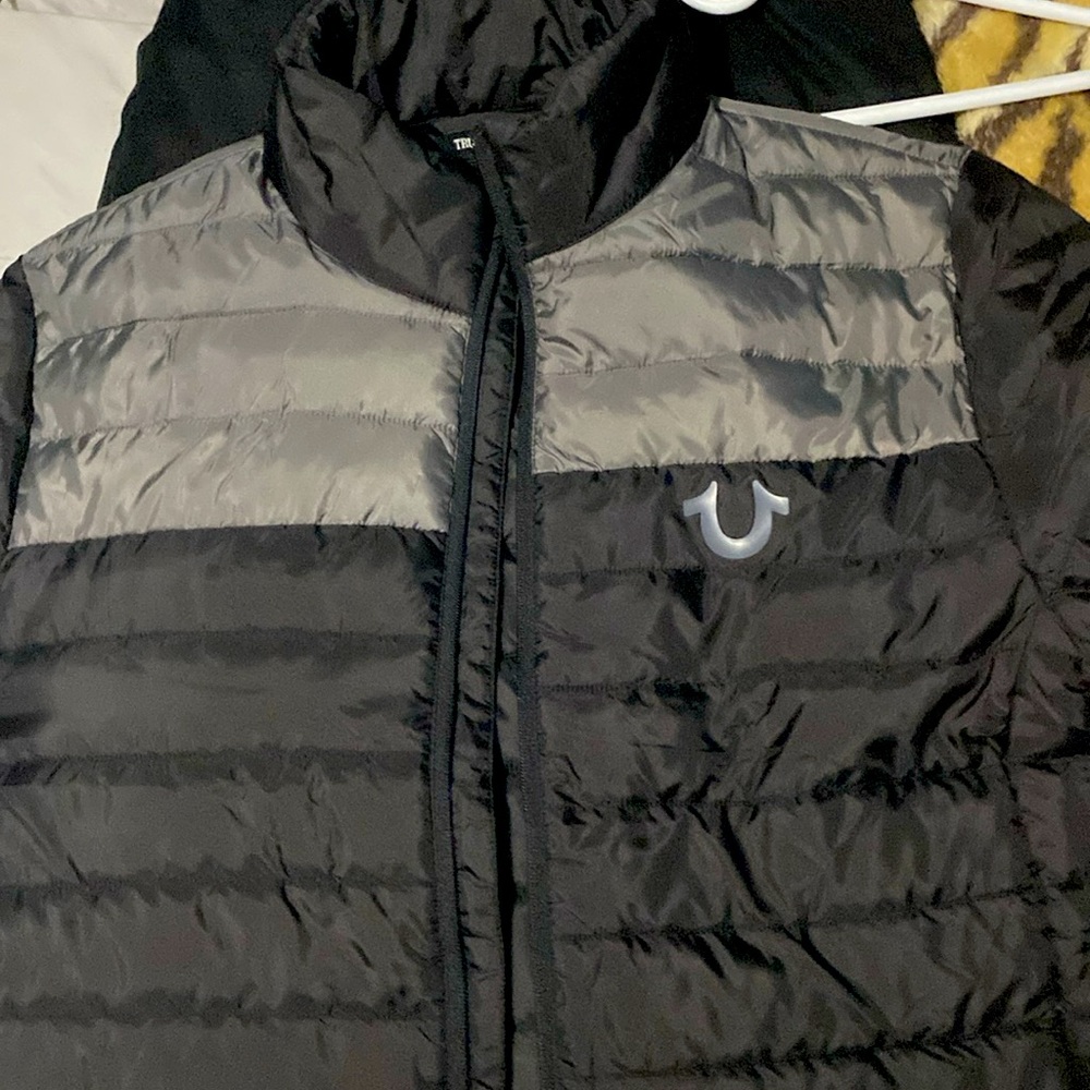 True religion puffer, Size Medium Used 1 time